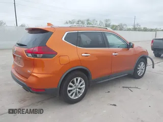 2018 Nissan Rogue SV with VIN JN8AT2MT1JW459326, listed as a IAAI auction lot 41891985 with 139,206 mi miles and . Bid and sale history available at carsss.com. Image 4.