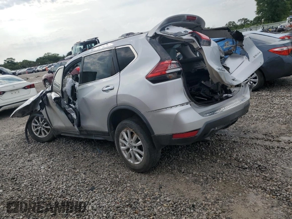 2017 Nissan Rogue SV z VIN KNMAT2MV3HP525943, wystawiony jako Copart lot #67040194 z przebiegiem Nie podano mil oraz Szkoda całkowita • Salvage title. Historia ofert i sprzedaży dostępna na DreamBid. Obrazek 2.