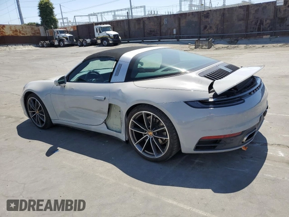 2022 Porsche 911 4 with VIN WP0BA2A90NS226162, listed as a Copart auction lot 55085454 with 13,497 mi miles and Salvage Title. Bid and sale history available at carsss.com. Image 2.