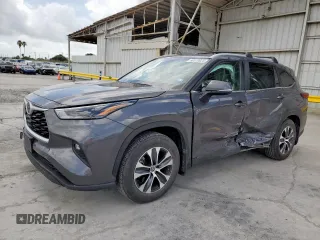 2023 Toyota Highlander L with VIN 5TDKDRAHXPS013500, listed as a Copart auction lot 60070025 with 40,788 mi miles and Salvage title. Bid and sale history available at DreamBid. Image 1.