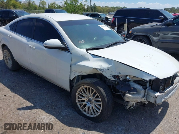 2011 Mazda Mazda6 i Sport with VIN 1YVHZ8BH0B5M14003, listed as a IAAI auction lot 41850943 with 177,325 mi miles. Bid and sale history available at carsss.com. Image 1.