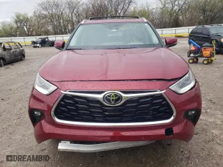 2023 Toyota Highlander L with VIN 5TDKDRAH8PS045684, listed as a Copart auction lot 51069795 with 8,138 mi miles and Salvage Title. Bid and sale history available at carsss.com. Image 5.