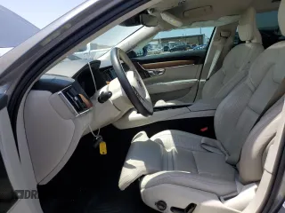 2020 Volvo S90 Inscription with VIN LVYA22ML8LP168892, listed as a Copart auction lot 60317323 with 50,152 mi miles. Bid and sale history available at carsss.com. Image 7.
