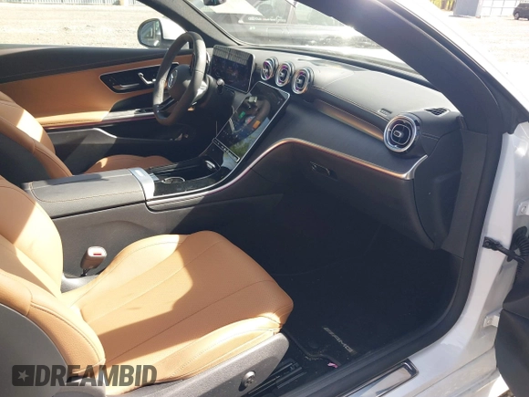 2025 Mercedes-Benz CLE 300 z VIN W1KMJ4HB6SF059099, wystawiony jako IAAI lot #42157426 z przebiegiem 5542 mil mil oraz . Historia ofert i sprzedaży dostępna na DreamBid. Obrazek 5.