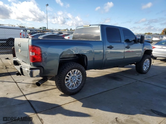 2008 Chevrolet Silverado 2500HD Work Truck with VIN 1GCHK23668F175581, listed as a Copart auction lot 80163264 with NaN miles and Salvage Title. Bid and sale history available at carsss.com. Image 3.