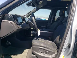 2024 Rivian R1S Adventure with VIN 7PDSGABA7RN036602, listed as a Copart auction lot 67867944 with 1,006 mi miles and Salvage Title. Bid and sale history available at carsss.com. Image 7.