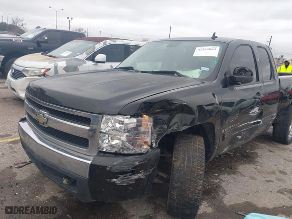 2007 Chevrolet Silverado 1500 Work Truck with VIN 1GCEC19C67Z509399, listed as a IAAI auction lot 41265865 with 324,438 mi miles. Bid and sale history available at carsss.com. Image 19.