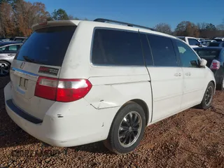 2007 Honda Odyssey Touring с VIN 5FNRL38897B088701, выставлен на аукционе IAAI как лот 41077802 с пробегом 235 821 миль миль и . История ставок и продаж доступна на DreamBid. Изображение 4.