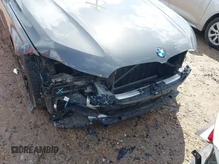 2020 BMW 7 Series 740i z VIN WBA7T2C0XLGF96842, wystawiony jako IAAI lot #42230866 z przebiegiem 60 664 mil mil oraz . Historia ofert i sprzedaży dostępna na DreamBid. Obrazek 6.