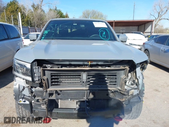2023 Nissan Frontier Pro-4X with VIN 1N6ED1EK7PN670665, listed as a IAAI auction lot 41785130 with 21,561 mi miles and . Bid and sale history available at DreamBid. Image 13.