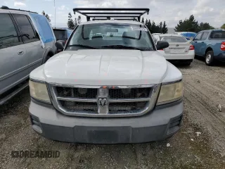 2008 Dodge Dakota z VIN 1D3HE32KX8S525837, wystawiony jako Copart lot #53922725 z przebiegiem 138 810 mil mil oraz Szkoda całkowita • Salvage title. Historia ofert i sprzedaży dostępna na DreamBid. Obrazek 5.