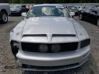 2006 Ford Mustang GT Deluxe with VIN 1ZVHT82H165193456, listed as a Copart auction lot 70402844 with 150,388 mi miles and Non repairable. Bid and sale history available at DreamBid. Image 5.