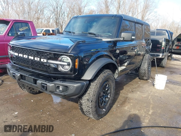 2023 Ford Bronco with VIN 1FMEE5DP9PLB82362, listed as a IAAI auction lot 41443809 with 13,567 mi miles and . Bid and sale history available at DreamBid. Image 17.
