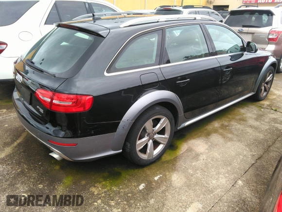 2013 Audi allroad A4 Premium z VIN WA19FAFL9DA220535, wystawiony jako IAAI lot #42367654 z przebiegiem 174 896 mil mil oraz . Historia ofert i sprzedaży dostępna na DreamBid. Obrazek 4.