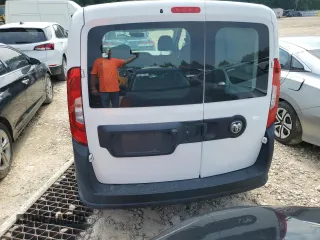 2018 Ram ProMaster City Passenger с VIN ZFBERFAB1J6J59416, выставлен на аукционе Copart как лот 61859045 с пробегом 122 537 миль миль и Чистый • Clean title. История ставок и продаж доступна на DreamBid. Изображение 6.