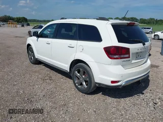 2016 Dodge Journey Crossroad z VIN 3C4PDCGG9GT181880, wystawiony jako IAAI lot #42581965 z przebiegiem 91 527 mil mil oraz . Historia ofert i sprzedaży dostępna na DreamBid. Obrazek 3.