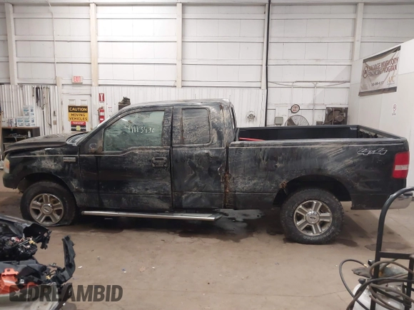 2006 Ford F-150 XLT with VIN 1FTPX14V26NA84341, listed as a IAAI auction lot 41113436 with 179,361 mi miles. Bid and sale history available at carsss.com. Image 14.