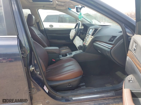 2014 Subaru Outback 2.5i Limited with VIN 4S4BRCPC3E3243402, listed as a IAAI auction lot 41629916 with 202,288 mi miles. Bid and sale history available at carsss.com. Image 5.