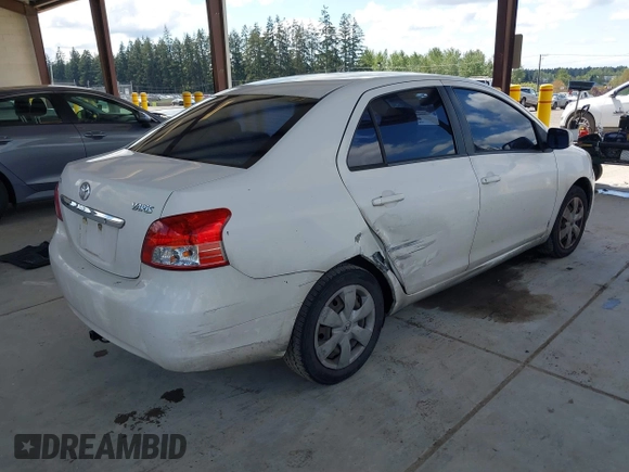 2008 Toyota Yaris with VIN JTDBT923081216819, listed as a IAAI auction lot 42153326 with 125,794 mi miles. Bid and sale history available at carsss.com. Image 4.