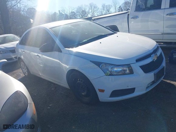 2013 Chevrolet Cruze LS with VIN 1G1PA5SH9D7118324, listed as a IAAI auction lot 41702565 with 161,135 mi miles. Bid and sale history available at carsss.com. Image 1.
