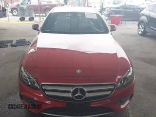 2019 Mercedes-Benz E 300 z VIN WDDZF4KB3KA489637, wystawiony jako IAAI lot #42053019 z przebiegiem 106 779 mil mil oraz . Historia ofert i sprzedaży dostępna na DreamBid. Obrazek 13.