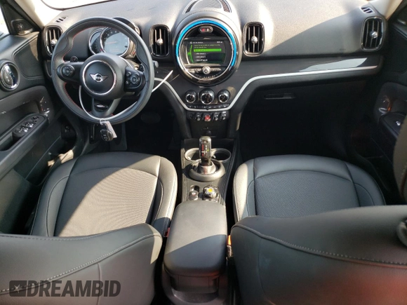 2020 MINI Countryman Cooper S with VIN WMZYX1C04L3L27083, listed as a Copart auction lot 68603514 with 27,701 mi miles and Salvage Title. Bid and sale history available at carsss.com. Image 8.