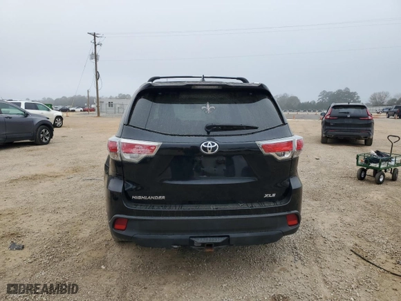 2014 Toyota Highlander XLE with VIN 5TDKKRFH0ES024775, listed as a Copart auction lot 48034365 with 98,104 mi miles and Clean Title. Bid and sale history available at carsss.com. Image 6.