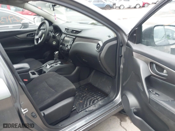 2020 Nissan Rogue Sport SL with VIN JN1BJ1CW8LW644622, listed as a IAAI auction lot 41829132 with 90,234 mi miles. Bid and sale history available at carsss.com. Image 5.