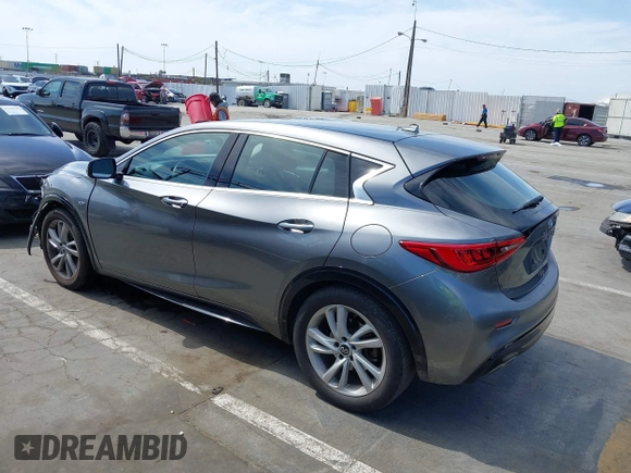 2018 Infiniti QX30 z VIN SJKCH5CP2JA004717, wystawiony jako IAAI lot #42272092 z przebiegiem 129 911 mil mil oraz . Historia ofert i sprzedaży dostępna na DreamBid. Obrazek 3.
