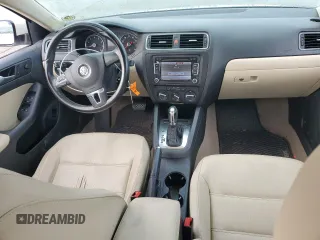 2012 Volkswagen Jetta SE с VIN 3VWDX7AJ6CM334691, выставлен на аукционе Copart как лот 48074335 с пробегом 105 314 миль миль и Списание • Salvage title. История ставок и продаж доступна на DreamBid. Изображение 8.