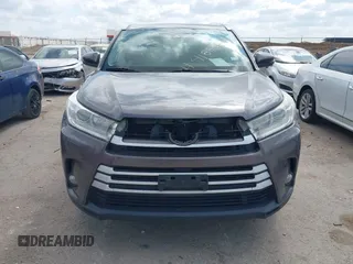 2018 Toyota Highlander SE with VIN 5TDKZRFH9JS544012, listed as a IAAI auction lot 41885296 with 144,500 mi miles and . Bid and sale history available at DreamBid. Image 12.