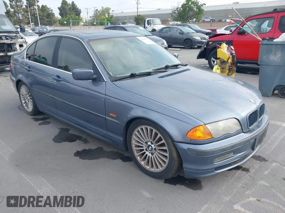 2001 BMW 3 Series 330i with VIN WBAAV53471JR79008, listed as a IAAI auction lot 42165063 with 215,409 mi miles and . Bid and sale history available at carsss.com. Image 1.