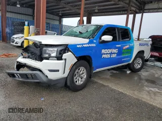 2024 Nissan Frontier Pro-X z VIN 1N6ED1EJ5RN619448, wystawiony jako Copart lot #56571645 z przebiegiem Nie podano mil oraz Nie do naprawy • Non repairable. Historia ofert i sprzedaży dostępna na DreamBid. Obrazek 1.