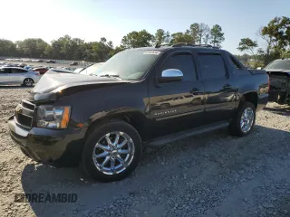 2010 Chevrolet Avalanche LT with VIN 3GNNCFE0XAG266980, listed as a Copart auction lot 69102634 with 40,978 mi miles and Salvage Title. Bid and sale history available at carsss.com. Image 1.