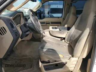 2010 Ford F-350 XL z VIN 1FTWW3BR4AEA84849, wystawiony jako Copart lot #53637625 z przebiegiem 296 334 mil mil oraz Szkoda całkowita • Salvage title. Historia ofert i sprzedaży dostępna na DreamBid. Obrazek 7.