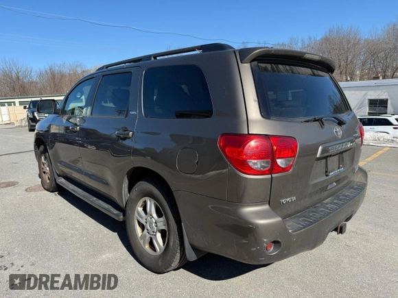 2010 Toyota Sequoia SR5 with VIN 5TDBY5G15AS029778, listed as a Copart auction lot 47812415 with 284,352 mi miles and Clean Title. Bid and sale history available at carsss.com. Image 3.