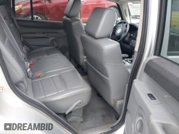 2007 Jeep Commander Sport с VIN 1J8HG48P47C556787, выставлен на аукционе IAAI как лот 42695897 с пробегом 146 272 миль миль и . История ставок и продаж доступна на DreamBid. Изображение 8.
