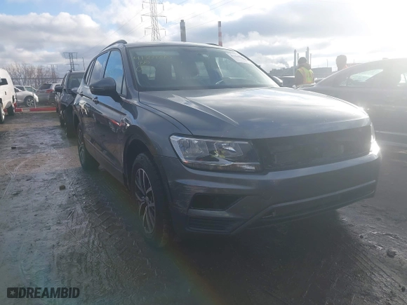 2021 Volkswagen Tiguan S with VIN 3VV1B7AX9MM075450, listed as a IAAI auction lot 41509295 with 69,097 mi miles. Bid and sale history available at carsss.com. Image 1.