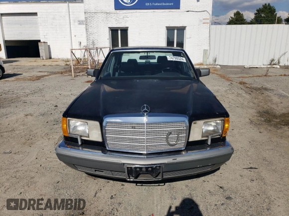 1987 Mercedes-Benz 560 with VIN WDBCA39D3HA355282, listed as a Copart auction lot 74798524 with 200,535 mi miles and Salvage Title. Bid and sale history available at DreamBid. Image 5.