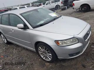 2010 Volvo V50 с VIN YV1382MW7A2577799, выставлен на аукционе IAAI как лот 42289342 с пробегом 198 938 миль миль и . История ставок и продаж доступна на DreamBid. Изображение 1.
