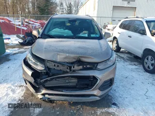 2018 Chevrolet Trax LT with VIN 3GNCJPSB1JL204447, listed as a IAAI auction lot 41412002 with 130,654 mi miles. Bid and sale history available at carsss.com. Image 12.