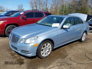 2013 Mercedes-Benz E-Class E 350 Luxury with VIN WDDHF8JB5DA673534, listed as a IAAI auction lot 41699534 with 120,173 mi miles. Bid and sale history available at carsss.com. Image 2.