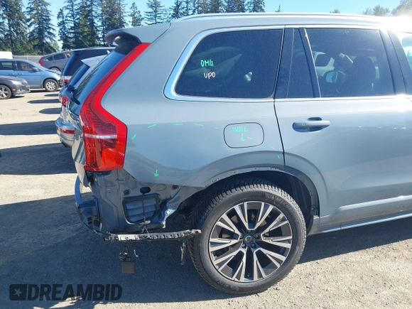 2020 Volvo XC90 Momentum with VIN YV4A221KXL1553065, listed as a IAAI auction lot 42180363 with 34,056 mi miles and . Bid and sale history available at DreamBid. Image 6.