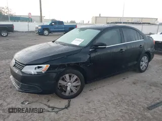 2013 Volkswagen Jetta SE z VIN 3VWDP7AJXDM435170, wystawiony jako IAAI lot #41454928 z przebiegiem 136 400 mil mil oraz . Historia ofert i sprzedaży dostępna na DreamBid. Obrazek 19.