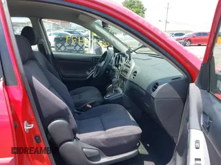2004 Pontiac Vibe with VIN 5Y2SL62874Z411841, listed as a IAAI auction lot 42502429 with 238,276 mi miles and . Bid and sale history available at DreamBid. Image 5.