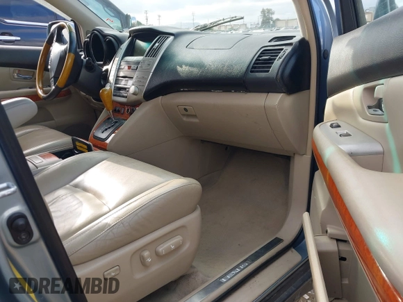 2008 Lexus RX 400h with VIN JTJGW31U882006173, listed as a IAAI auction lot 40350712 with 225,533 mi miles and . Bid and sale history available at DreamBid. Image 5.