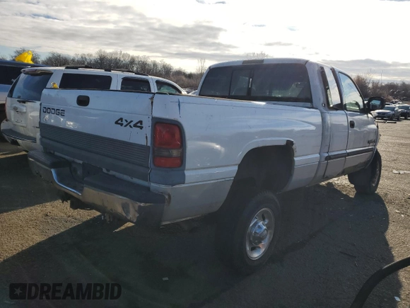 2001 Dodge Ram 2500 with VIN 3B7KF23Z71G205888, listed as a Copart auction lot 82687624 with 0 mi miles and Salvage Title. Bid and sale history available at carsss.com. Image 3.
