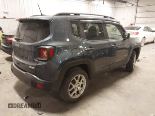 2020 Jeep Renegade Latitude with VIN ZACNJBBB1LPL32957, listed as a IAAI auction lot 41380977 with 199,922 mi miles. Bid and sale history available at carsss.com. Image 4.