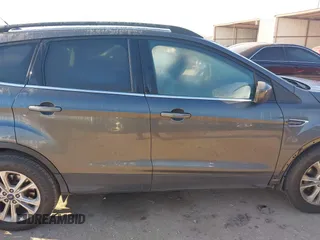 2017 Ford Escape SE z VIN 1FMCU0GD9HUB38906, wystawiony jako IAAI lot #41772488 z przebiegiem 108 259 mil mil oraz . Historia ofert i sprzedaży dostępna na DreamBid. Obrazek 14.