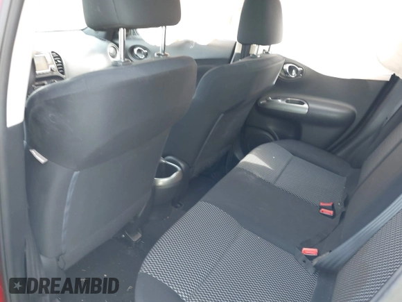 2016 Nissan Juke SL z VIN JN8AF5MV2GT658468, wystawiony jako IAAI lot #41790599 z przebiegiem 78 173 mil mil oraz . Historia ofert i sprzedaży dostępna na DreamBid. Obrazek 8.
